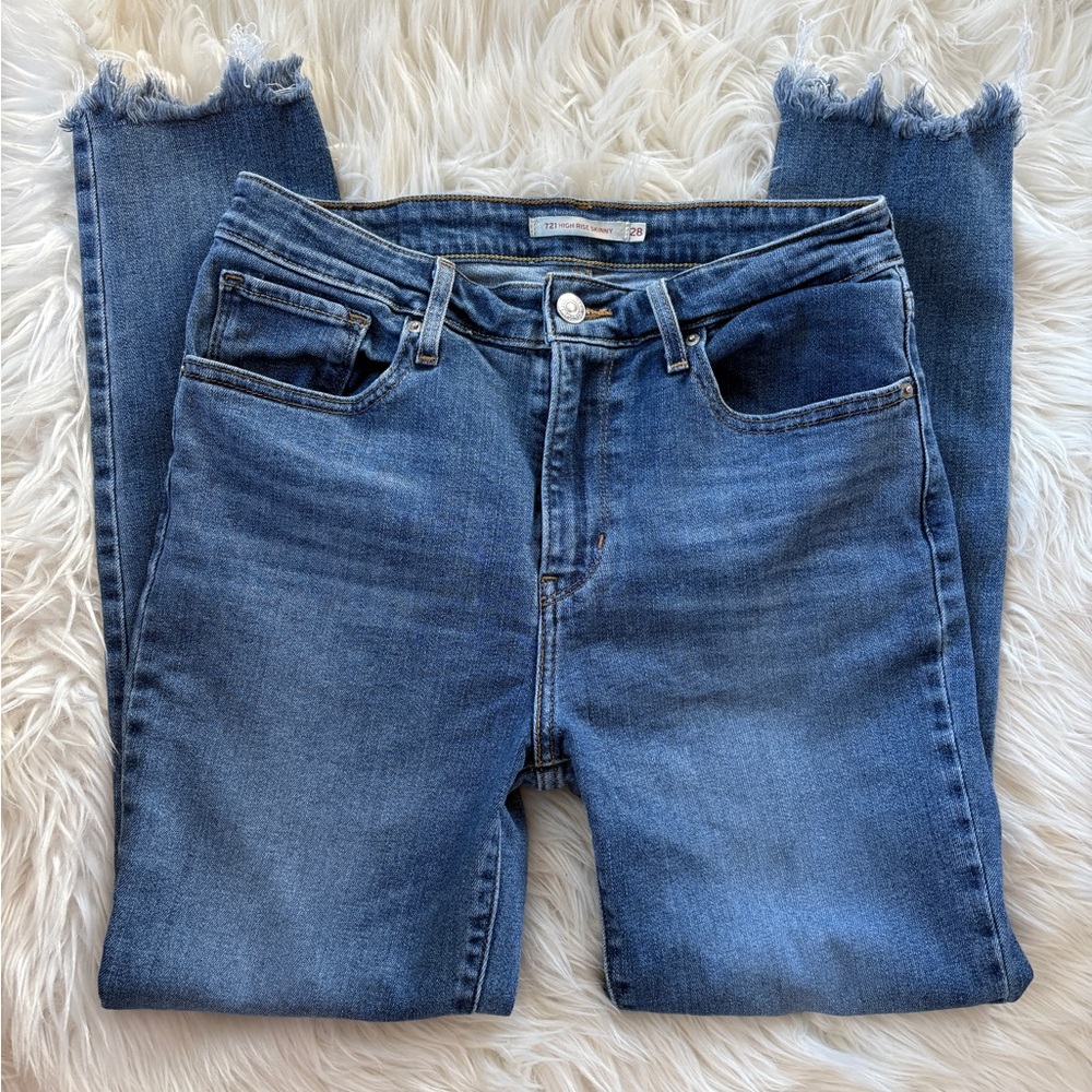 Levi’s 721 high rise skinny size 28